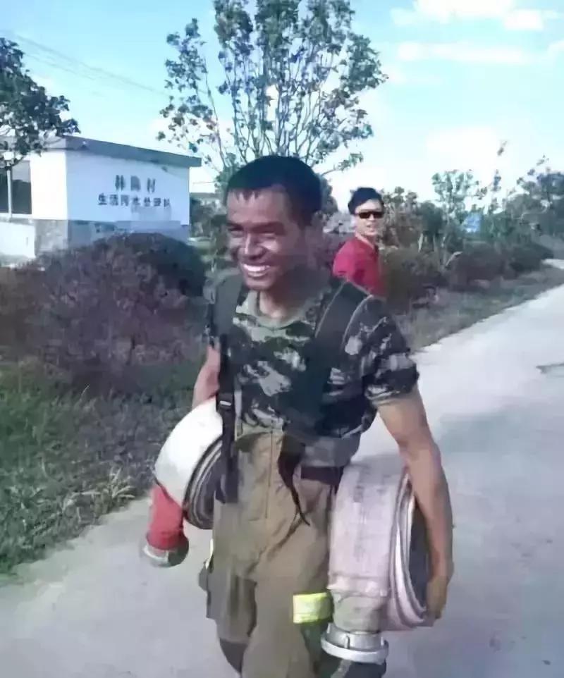 探索龙港房产，潜力无限的滨海新城
